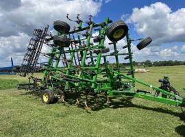 2021 John Deere 2230 Field Cultivator