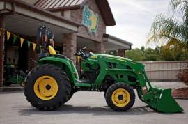 2022 John Deere 3038E Tractor