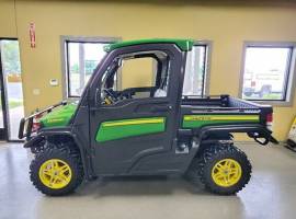 2020 John Deere XUV835R ATVs and Utility Vehicle