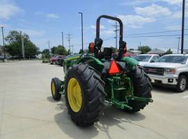 2020 John Deere 5075E Tractor
