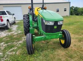 2020 John Deere 5075E Tractor