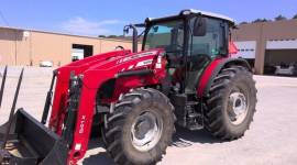 2019 Massey Ferguson 6712 Tractor