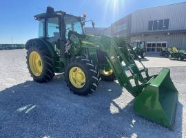 2019 John Deere 5125R Tractor