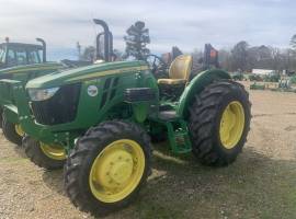 2019 John Deere 5075E Tractor