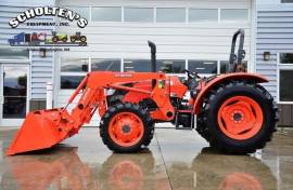 2022 Kubota M7060 Tractor