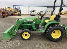 2018 John Deere 3032E Tractor