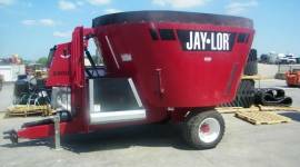2018 Jay Lor 5400 Grinders and Mixer