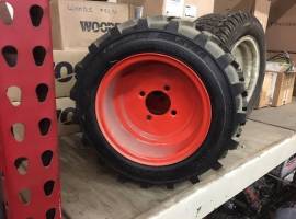 2017 Kubota ABXR8717 Wheels / Tires / Track