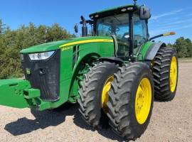 2017 John Deere 8400R Tractor