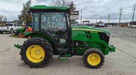 2017 John Deere 5090GV Tractor