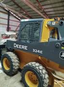 2017 Deere 324E Skid Steer