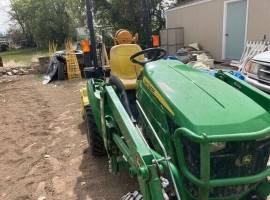 2017 John Deere 1023E Tractor