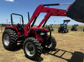 2015 Mahindra 5570 Tractor