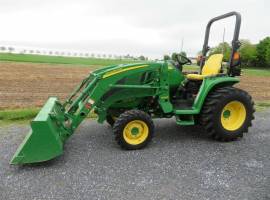 2014 John Deere 3046R Tractor