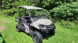 2014 John Deere Gator XUV 550 ATVs and Utility Veh