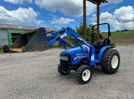 2014 New Holland Workmaster 35 Tractor