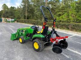 2022 John Deere 1023E Tractor