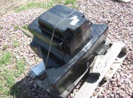 2012 AGCO 1000lb belly weight Miscellaneous