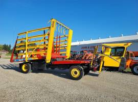 2011 New Holland H9870 Bale Wagons and Trailer