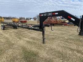 2011 WELDING INNOVATIONS HAY LIMO Bale Wagons and 