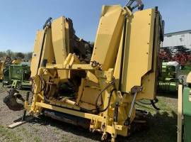 2010 New Holland 490FI Self-Propelled Forage Harve