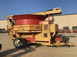 2010 Haybuster H1130 Grinders and Mixer
