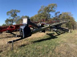 2010 Harvest International H1382 Augers and Convey