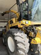 2003 New Holland FX60 Self-Propelled Forage Harves