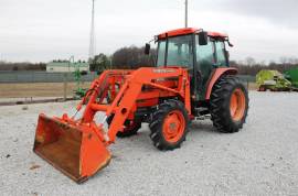 2001 Kubota M5700 Tractor