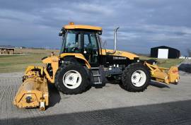 1999 New Holland TV140 Tractor