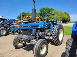 1999 Ford 7610S Tractor