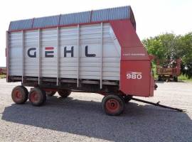 1997 Gehl 980 Forage Wagon