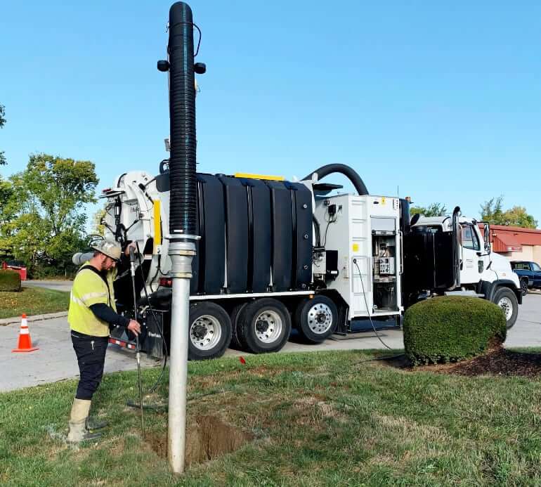 Mud Dog Vacuum Excavator by Super Products