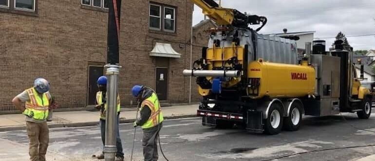 Truck-Mounted Vacuum Hydro Excavator